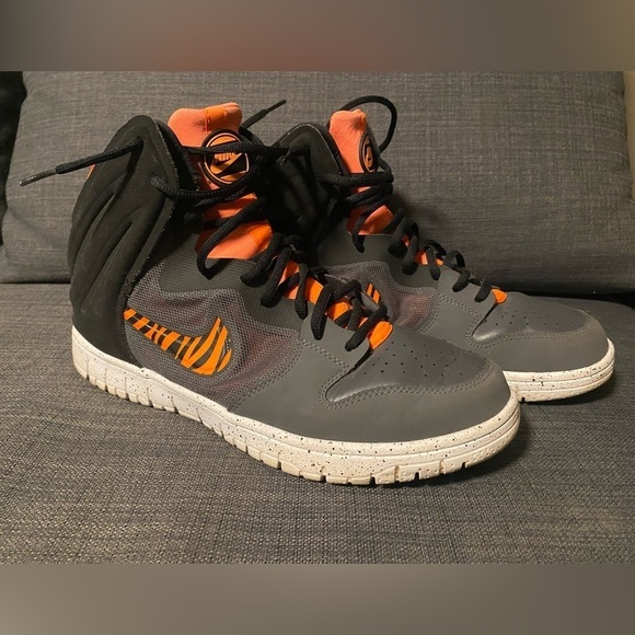 Nike Dunk Free Guangzhou Tiger 599466-003 Men's Shoes Size 9.5 - Picture 2 of 6